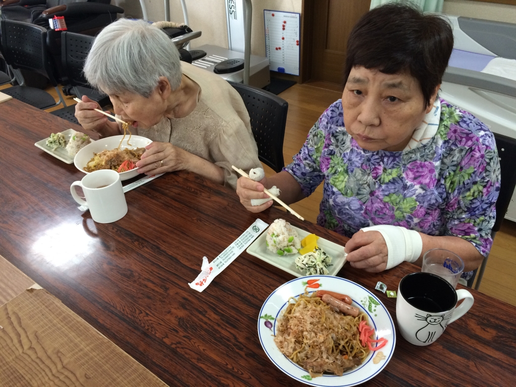 しっかり食べる♫
