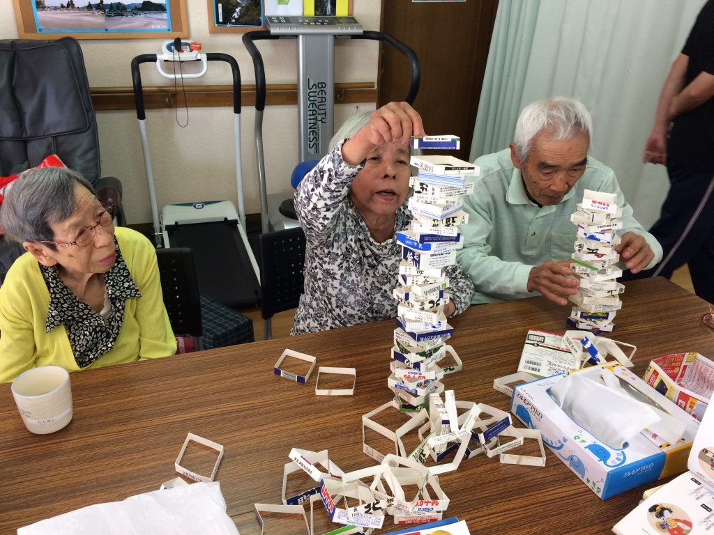 ★グラグラタワー★